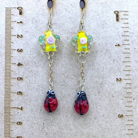 Ladybug Ladybird Flower Lampwork Glass Beads Handmade Pierced Earrings LR147 - Picture 5 of 6